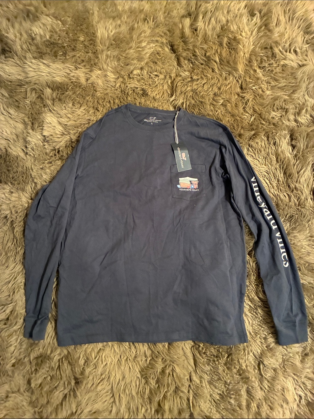 NWTVineyard Vines Men’s Navy Long-Sleeve Pocket Tee with Sleeve Logo